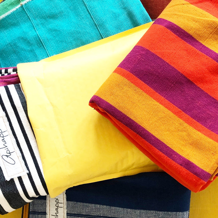 Having your ApiHappi beanbag shipped worldwide is as easy as sitting on one!